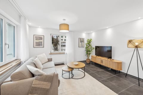 Communal lounge/ TV room, TV and multimedia, Living room, Seating area, furniture