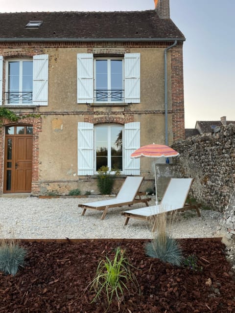 Patio, Garden, sunbed