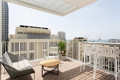 View (from property/room), Balcony/Terrace