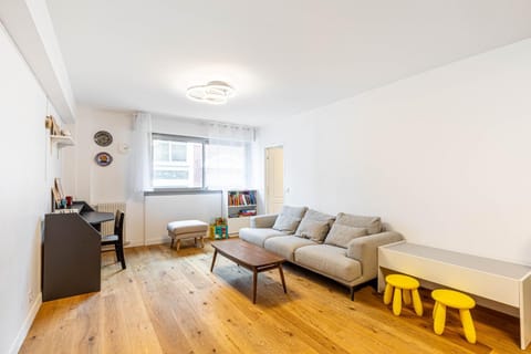 TV and multimedia, Seating area