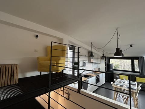 People, Photo of the whole room, Area and facilities