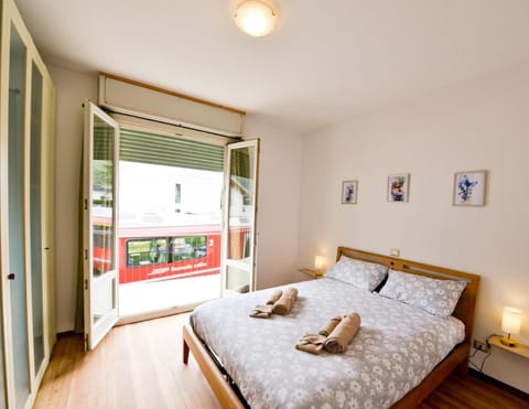 Alp Grüm Apartment - 8 min walk to Bernina Express Apartment in Province of Brescia