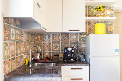 Yellow room Bed and Breakfast in Pisa