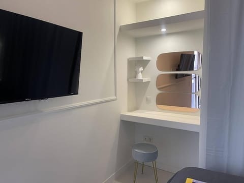 White Gem of Piraeus Apartment in Pireas