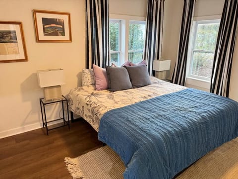 Dreami Stays Panama City - 2BR Retreat Near Downtown, Beaches, & Hot Spots Apartment in Highway 30A Florida Beach