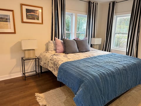 Dreami Stays Panama City - 2BR Retreat Near Downtown, Beaches, & Hot Spots Apartment in Highway 30A Florida Beach