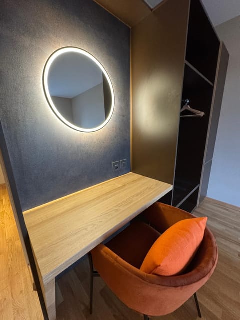 Seating area, hair dresser, wardrobe