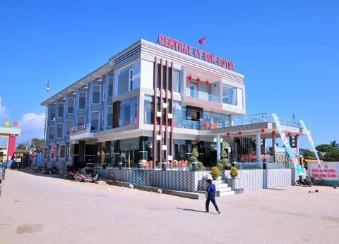 Property building, Facade/entrance