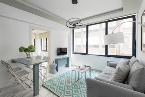 TV and multimedia, Living room, Dining area