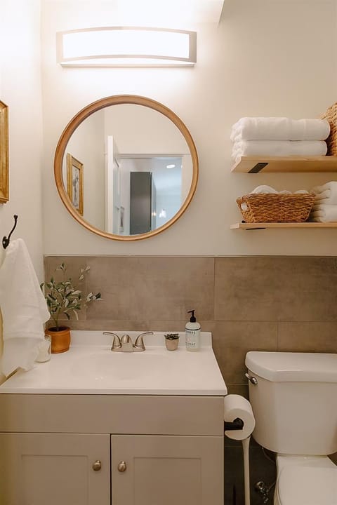 Cozy Downtown Havens Apartment in Moscow