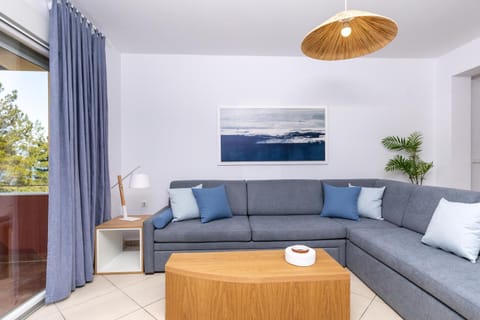 Living room, Sea view