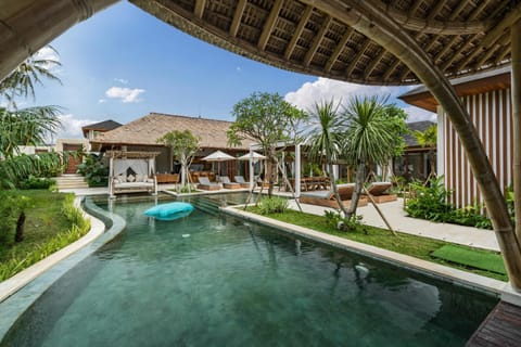 Property building, View (from property/room), Pool view, Swimming pool, sunbed