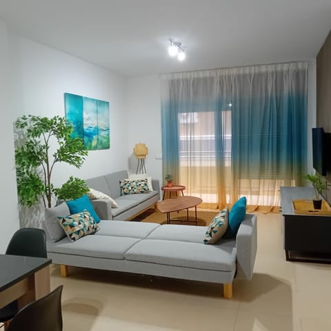 Balcony/Terrace, Living room, Decorative detail, Beach, furniture, elevator