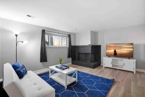 Extravagance in Schaumburg House in Schaumburg