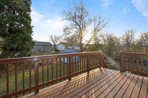 Extravagance in Schaumburg House in Schaumburg