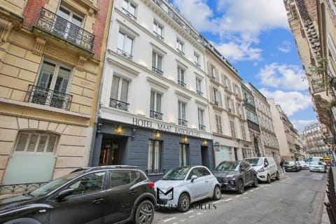 Property building, Location