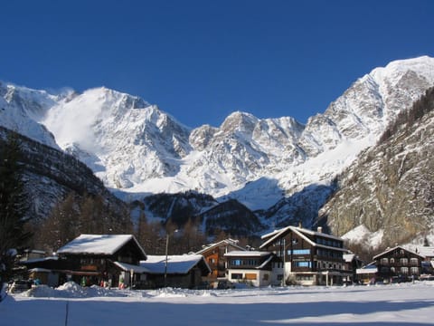 Property building, Winter, Winter