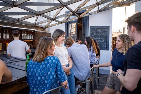 Balcony/Terrace, group of guests