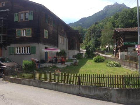 Casa Vegana, 3,5 Zi Wohnung, 5 PL, 2 Bäder Apartment in Canton of Grisons