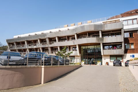 Property building, Day