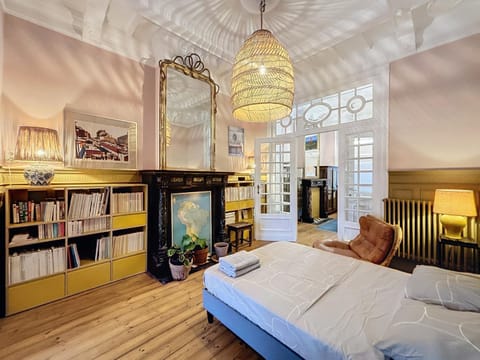 Bruxelles Midi Apartment in Saint-Gilles