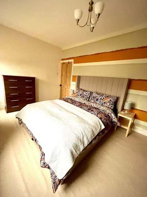 2 bedroom Hidden Gem in Stamford with parking Apartment in South Kesteven District