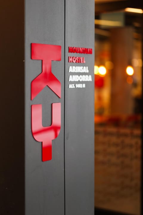 Facade/entrance, Logo/Certificate/Sign