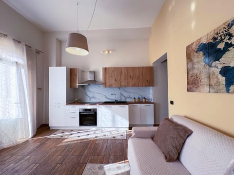 Kitchen or kitchenette, Living room, Seating area
