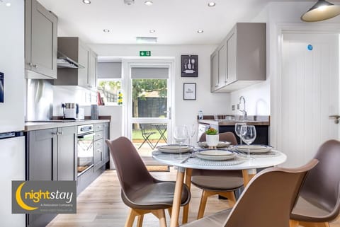 Birmingham Group Stay House in Metropolitan Borough of Solihull