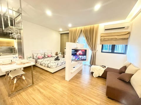 Bedroom, air conditioner