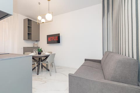 TV and multimedia, Kitchen or kitchenette