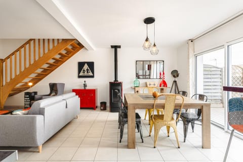 Property building, Living room