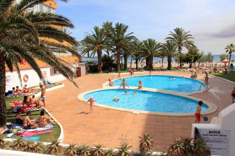Property building, Beach, On site, Pool view, Sea view, Swimming pool