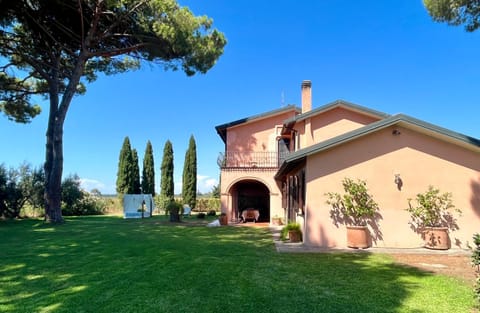 Property building, Natural landscape, Garden, Garden, Garden view