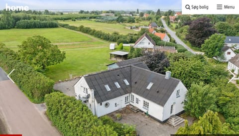 Property building, Bird's eye view