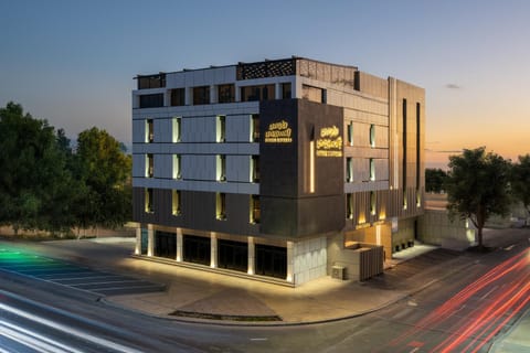 Property building, Street view