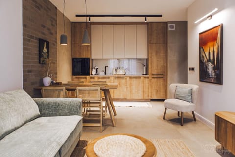 Kitchen or kitchenette, Living room, Seating area, Dining area