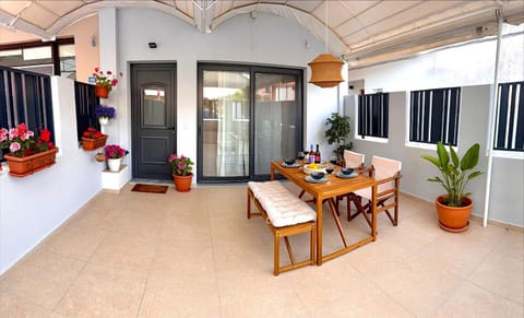 Patio, Balcony/Terrace, Dining area