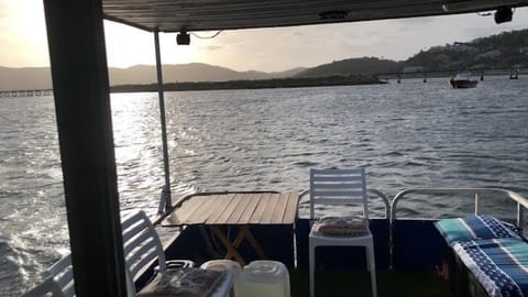 Dining area, Mountain view