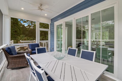 18 Hickory Lane House in South Forest Beach