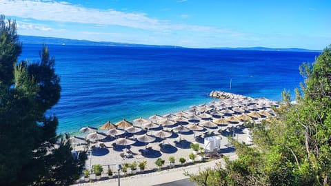 Lux Apartman Nina&Martina' New 2025- free garage parking Apartment in Split