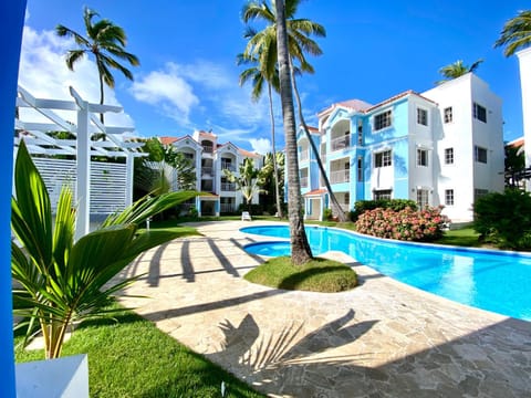 Day, Garden view, Swimming pool, sunbed