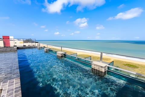 Beach, Swimming pool