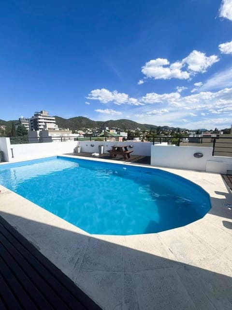 Mountain view, Swimming pool