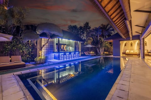 Night, Pool view, Swimming pool, oven
