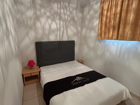 Appart 6 pers avec Parking privé, près du Lac et ski - FR-1-814-71 Apartment in Besse-et-Saint-Anastaise