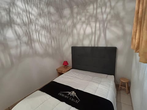 Appart 6 pers avec Parking privé, près du Lac et ski - FR-1-814-71 Apartment in Besse-et-Saint-Anastaise