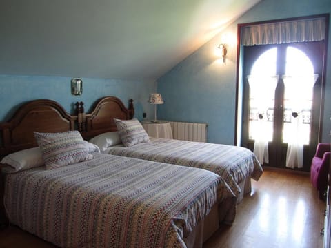 Day, Photo of the whole room