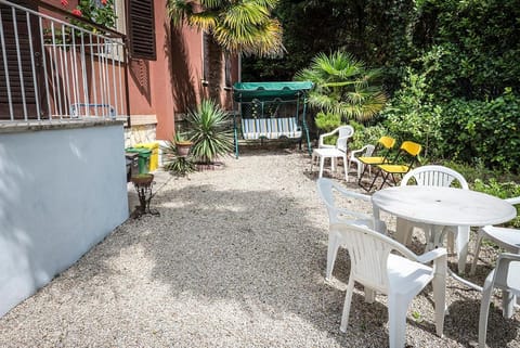 S266 - Sirolo, quadrilocale con giardino e posto auto Apartment in Sirolo