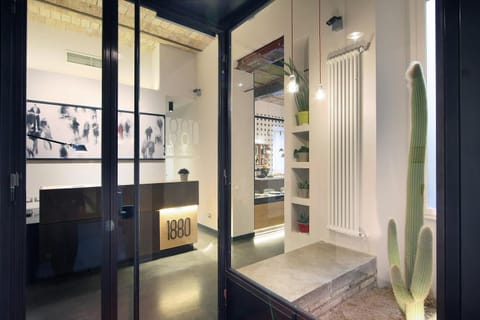 Facade/entrance, View (from property/room)